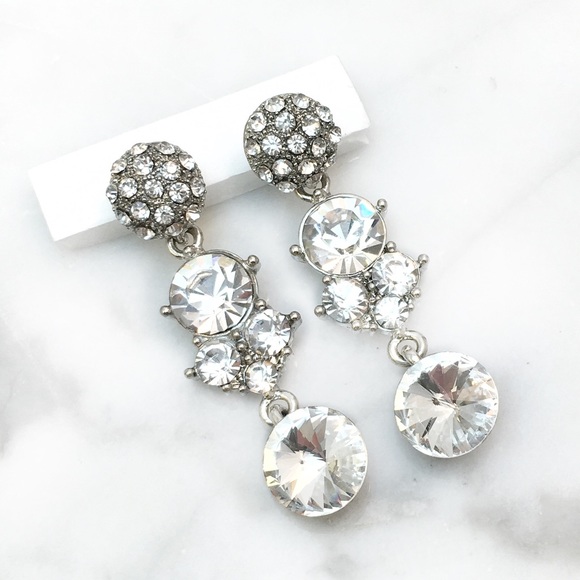 Clear Austrian Crystal Earrings. e1 - Picture 2 of 4